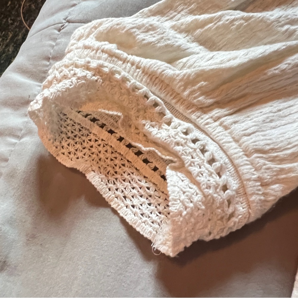 Zara Cream Lace Detail Cottagecore Quilt Pattern Puff Sleeves Ruffled Hem Blouse - Picture 3 of 15